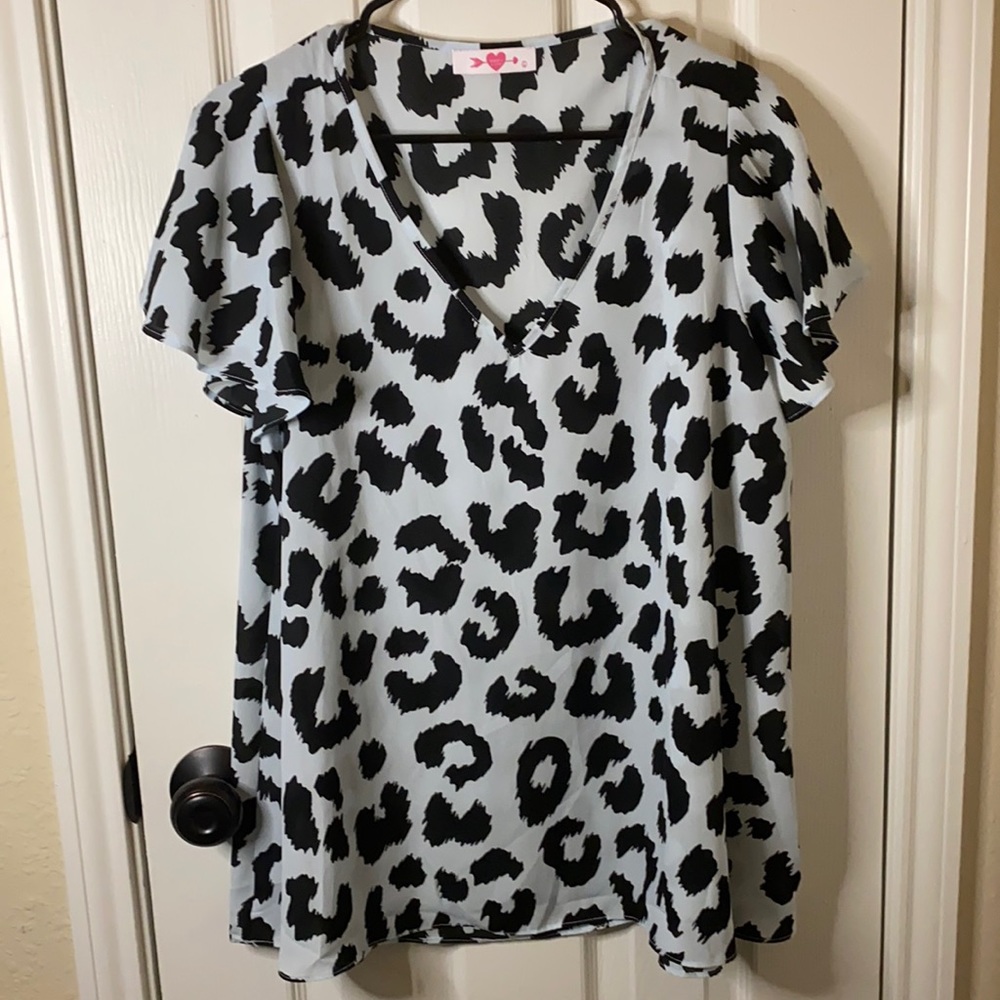 Great over sized top!